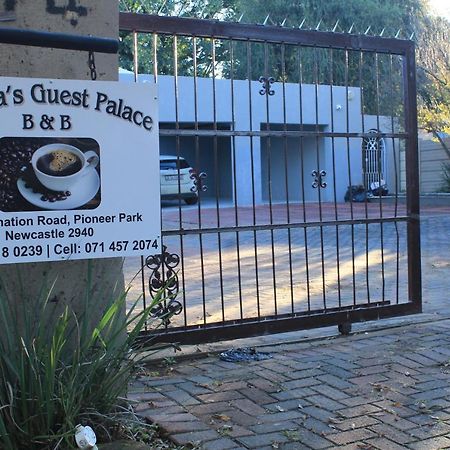 Meyiwa Guest Palace Newcastle Bagian luar foto